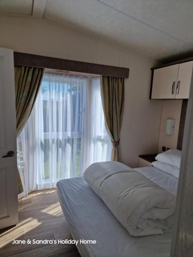 Privately Owned Stunning Caravan Seawick St Osyth Parque de Campismo *