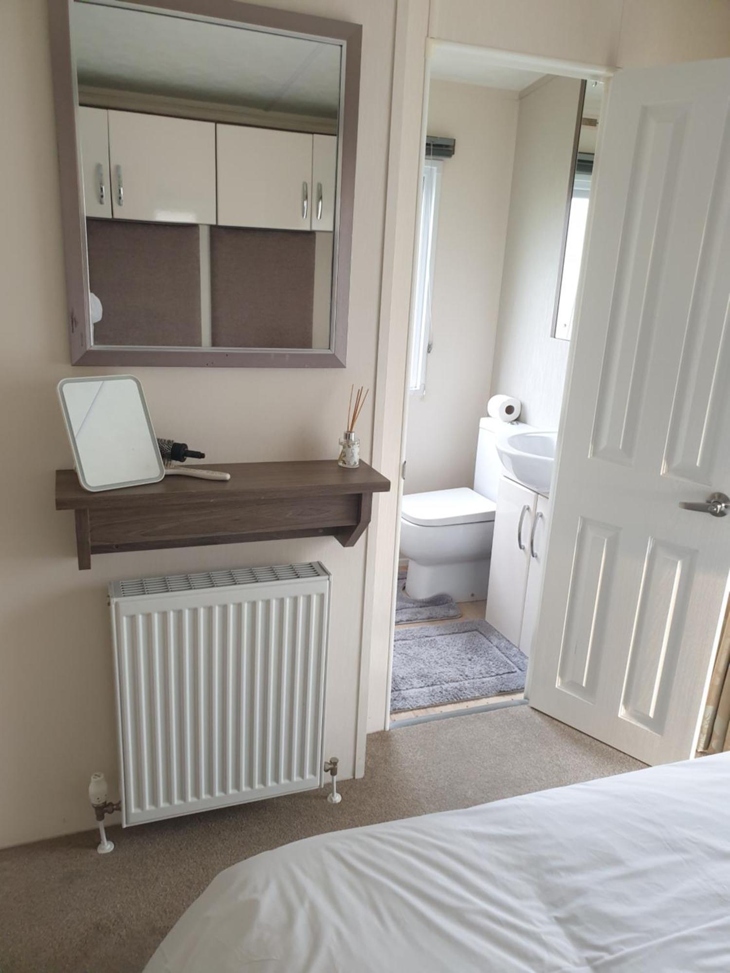 Privately Owned Stunning Caravan Seawick St Osyth