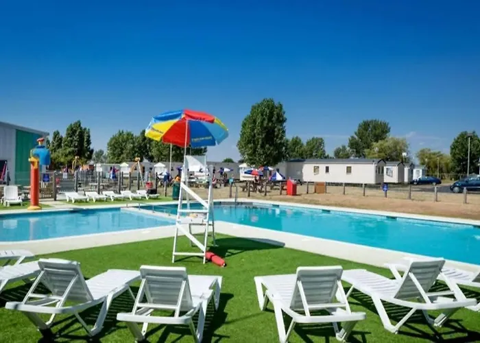 Privately Owned Stunning Caravan Seawick Holiday Park St Osyth